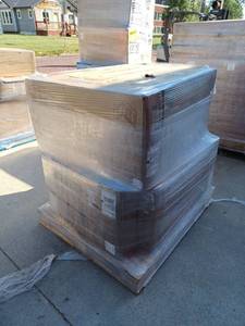 lot 39423 image: Pallet Of Miscellaneous Trinity Items