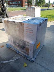 lot 39429 image: Pallet Of Miscellaneous Trinity Items