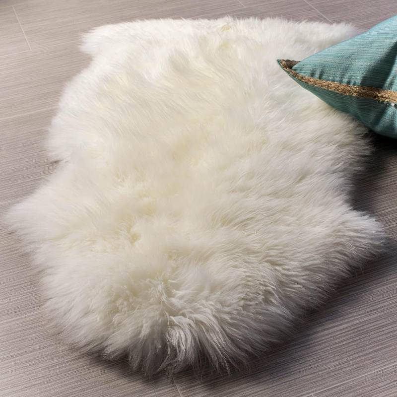 lot 10517 image: Genuine Sheepskin Rug - 2 W x 3 L, Natural Creamy White Wool, NZ 100%