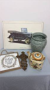 lot 307 image: 4 Antique car placemats, wall hanging , wood cross, Teapot and vase