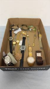 lot 320 image: Womens vintage watches