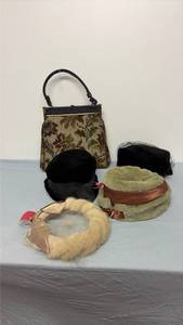 lot 333 image: Vintage hats and purse