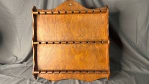 lot 412 image: Wood 30 Spoon Rack