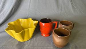 lot 462 image: Frankoma 5C, C7 and F33