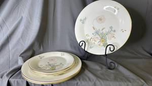 lot 476 image: Decorative Plates Royal Doulton -6 plates total