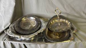 lot 480 image: Silver Colored Items