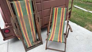lot 489 image: Vintage Lounge Chairs - need repairs