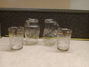 lot 1021 image: Vintage Glass Pitcher Set w Etched Leaf Design