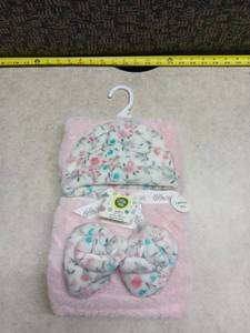 lot 1022 image: Little Me Baby Blanket 3 Piece Set Pink Floral