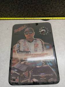lot 1045 image: Dale Earnhardt NASCAR Wall Clock