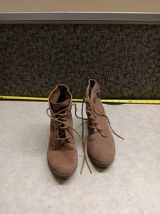 lot 1054 image: Maden Girl Tan Suede Lace-Up Wedge Boots