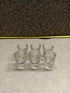 lot 1057 image: Set of 6 Clear Glass Shot Glasses w Decorative Base