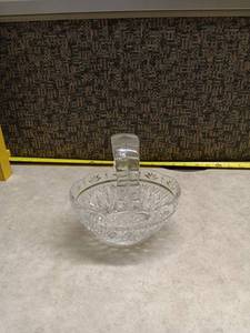 lot 1058 image: Cut Crystal Glass Basket with Handle
