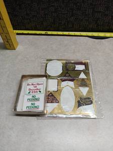 lot 1072 image: Christmas Holiday Gift Wrap & Decoration Bundle