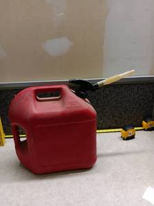 lot 1083 image: Scepter 5 Gal Red Gasoline Fuel Container