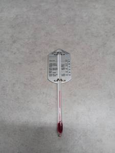 lot 1095 image: Meat Cooking Thermometer w Temperature Guide