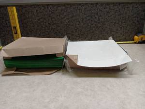 lot 1113 image: Green Plastic File Folder Organizer Trays with File Folders(Qty 50)