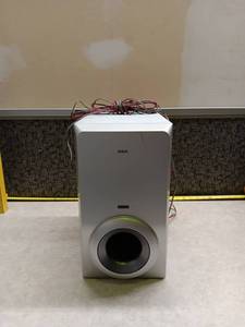 lot 1124 image: RCA RT2760 Subwoofer