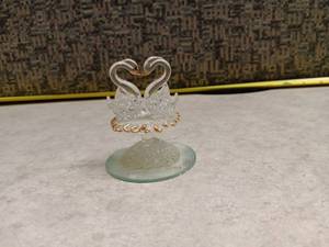 lot 1146 image: Decorative Glass Swan Figurine with Metal Base