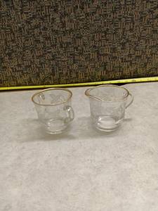 lot 1163 image: Vintage Etched Glass Teacup Set with Gold Trim
