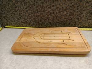 lot 1167 image: Wooden Cribbage Board with Pegs