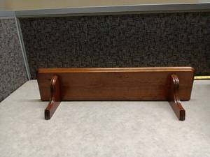 lot 1175 image: Wooden Wall Shelf with Curved Bracket Supports
