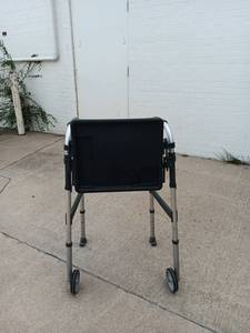 lot 1194 image: Invacare 6281-A Bariatric Transport Chair 300 LB