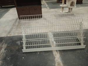 lot 1239 image: White Wire Rabbit Breeding Cage w Dividers