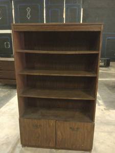lot 1249 image: Mid-Century Modern Walnut Bookcase w Lower Cabinet Doors