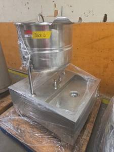 Stainless Steel Commercial Kettle Tilting Pot w/ Sink Station