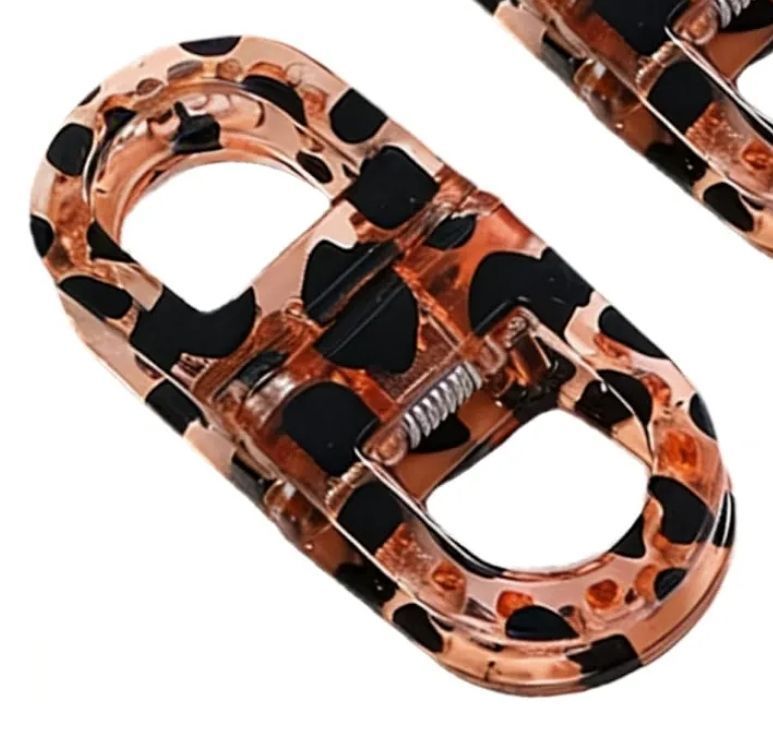 lot 58458 image: Smart magnetic hair clips, Easy Everyday Hairstyles, Clip No Crease, suitable for all hair types (A, One size) - Retail $5