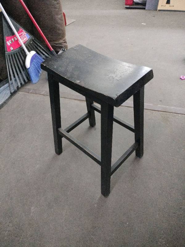lot 63045 image: saddle-seat bar stool in black