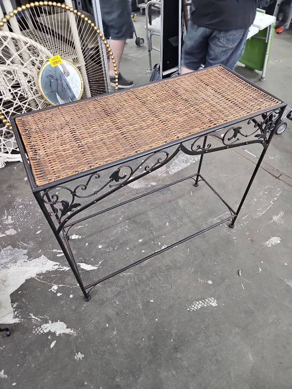 lot 62609 image: Metal Frame Console Table with Rattan Top
