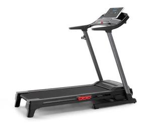 lot 20943 image: ProForm C500 folding treadmill