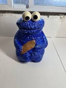 lot 20947 image: vintage 1970s Sesame Street Cookie Monster ceramic cookie jar