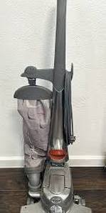 lot 20994 image: Kirby Sentria (Model G10D) upright vacuum cleaner