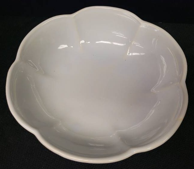 lot 112 image: Vintage McCOY USA #7528 - Pastel Blue Pottery Scalloped Edge Tulip Bowl - 8in W - Bottom Stamp