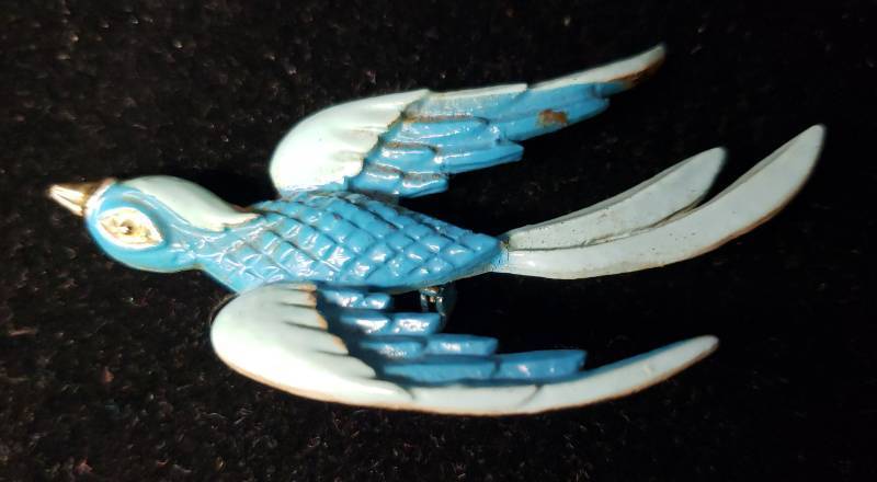lot 119 image: Vintage CORO Blue Enamel over Gold Tone Metal - Bird of Paradise Brooch - 2.5in L