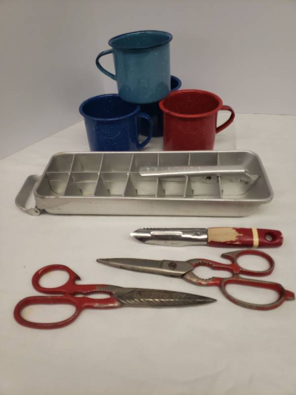 lot 127 image: Vintage Enamelware Mugs, Kitchen Shears - 1 Stamped Utility, Wood Handle Kitchen Grater Tool, and Quickube Aluminum Ice Tray