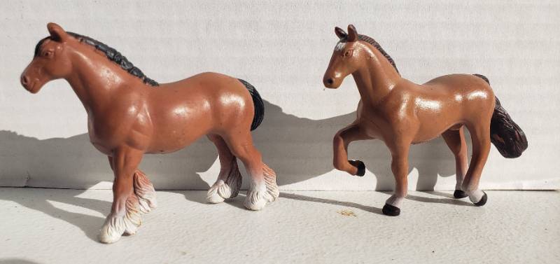 lot 95 image: Vintage 1988 Funrise Horse Figurine Toys - Both with Maker Stamp - Clydesdale & Saddlebred - 3in T