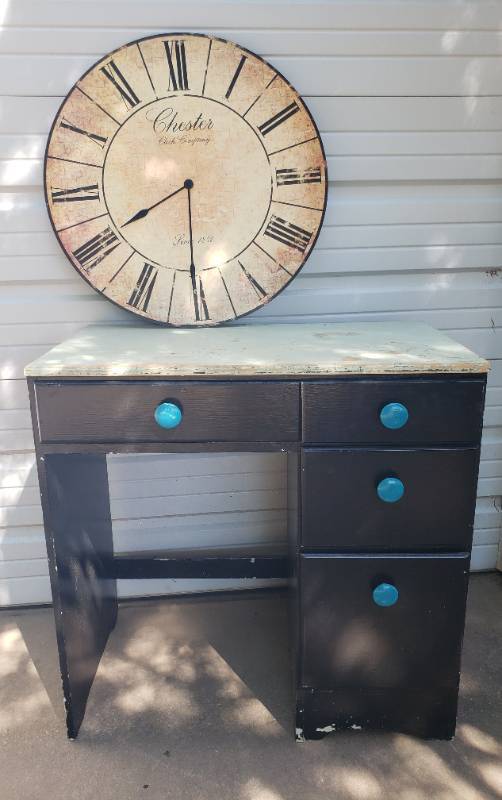 lot 5 image: Vintage Painted Wood 4 Drawer Childs Desk - 30.5in W x 18in D x 30.5inT, and Vintage Style 24in Round Battery Operated Wall Clock