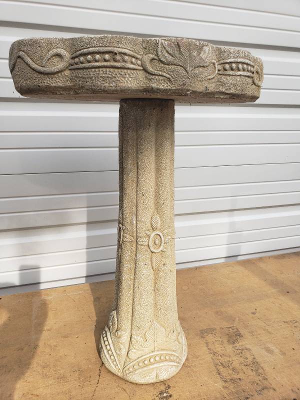 lot 171 image: Vintage Cement Pedestal Bird Bath - Oval Bowl - 2 Pcs - 20in W x 28in T