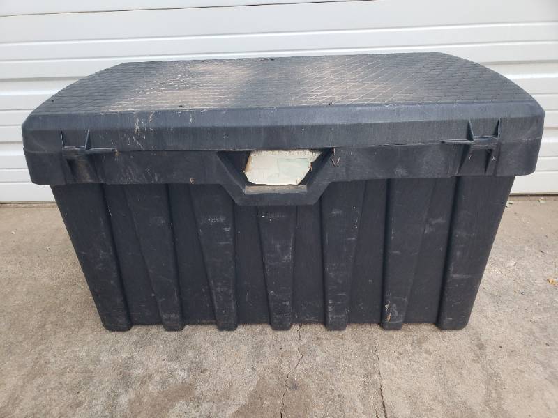 lot 31 image: Extra Large CONTICO Pro Tuff ToolStorage Bin - Can Attach HandPower Tools onto Underside of Lid - Lockable - 37in L x 21in W x 20in T
