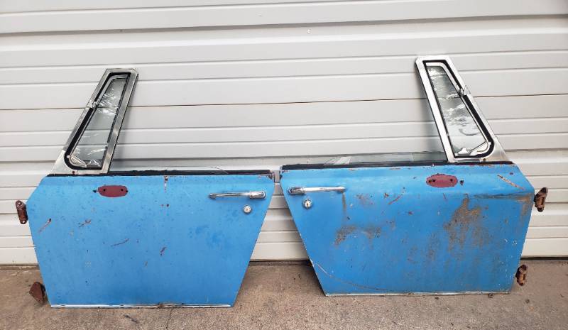 lot 33 image: Pair of Vintage 1970s Triumph Midget Car Doors - 32in L x 32in T