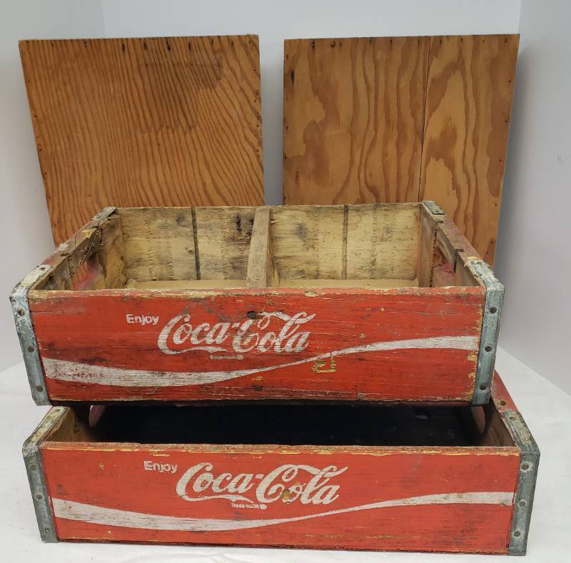 lot 73 image: 2 Vintage Coca-Cola Wood Bottled Pop Delivery Crates - 18in L x 12in W x 5in D - with Custom Made Storage Lids