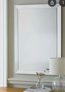 lot 5570 image: HDC 24 x 36 Mirror On Mirror - Retail $0