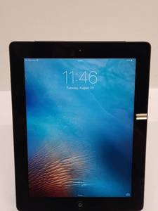 lot 12 image: Apple iPad MD368LLA 56.3GB Wi-Fi Tablet