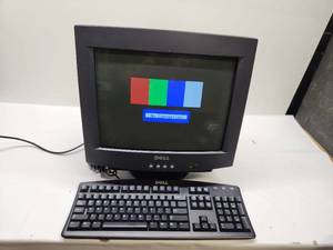 lot 22 image: Dell CRT Monitor with Keyboard