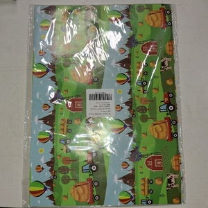 lot 78218 image: 12 SHEETS FARMHOUSE WRAPPING PAPER