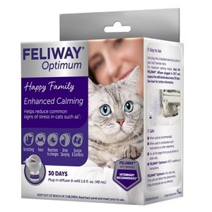 lot 78341 image: Feliway Optimum Diffuser Kit for Cats - 1.6 fl oz